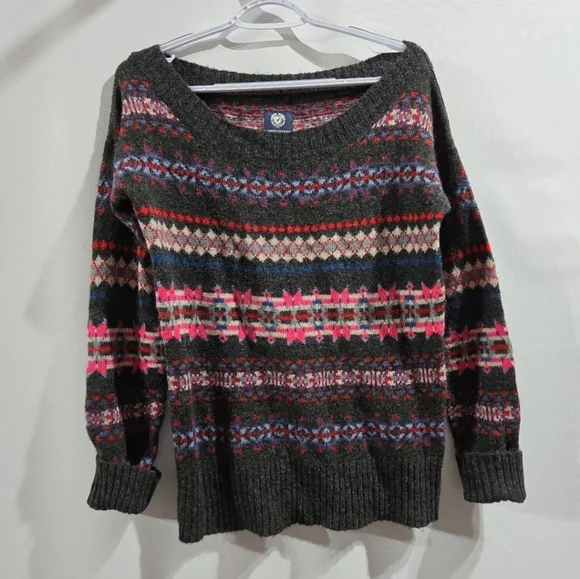 American Eagle Outfitters Nordic or Scandinavian Pattern Womens Sz M - Picture 2 of 6
